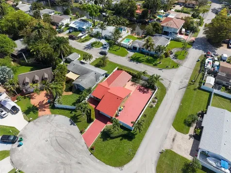 4548 SW 28th Way Dania Beach FL 33312