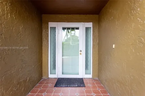 4548 SW 28th Way Dania Beach FL 33312