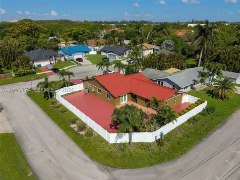 4548 SW 28th Way Dania Beach FL 33312