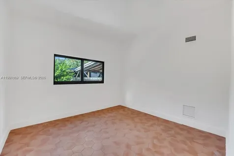 7132 SW 65th Avenue South Miami FL 33143