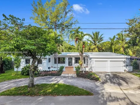 7132 SW 65th Avenue South Miami FL 33143