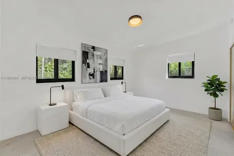 7132 SW 65th Avenue South Miami FL 33143