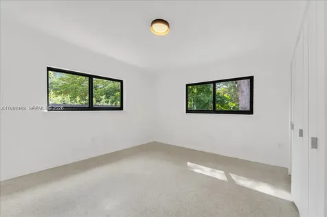 7132 SW 65th Avenue South Miami FL 33143