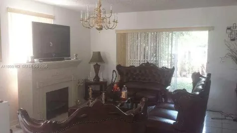 260 NW 114th Avenue Sweetwater FL 33172