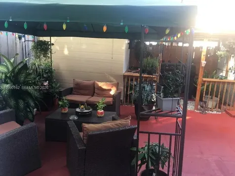 260 NW 114th Avenue Sweetwater FL 33172