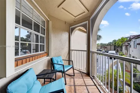 365 SW 86th Avenue Pembroke Pines FL 33025