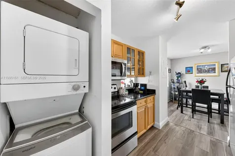 365 SW 86th Avenue Pembroke Pines FL 33025