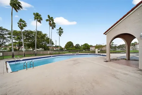 365 SW 86th Avenue Pembroke Pines FL 33025