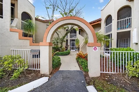 365 SW 86th Avenue Pembroke Pines FL 33025
