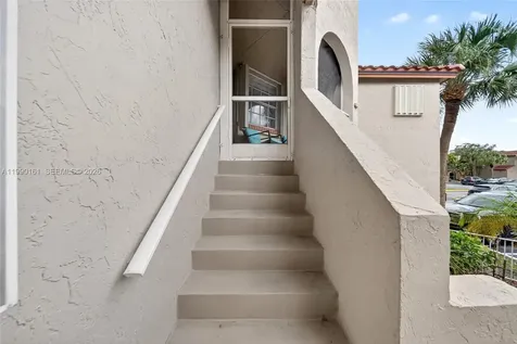 365 SW 86th Avenue Pembroke Pines FL 33025