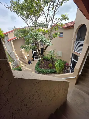 365 SW 86th Avenue Pembroke Pines FL 33025