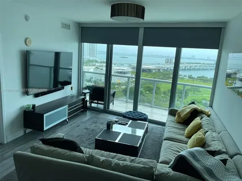 888 Biscayne Boulevard Miami FL 33132