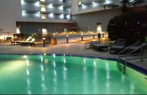 888 Biscayne Boulevard Miami FL 33132