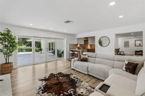 7327 Sabal Drive Miami Lakes FL 33014