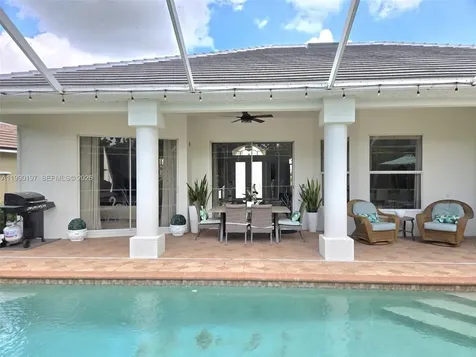 8268 Southwind Bay Circle Fort Myers FL 33908