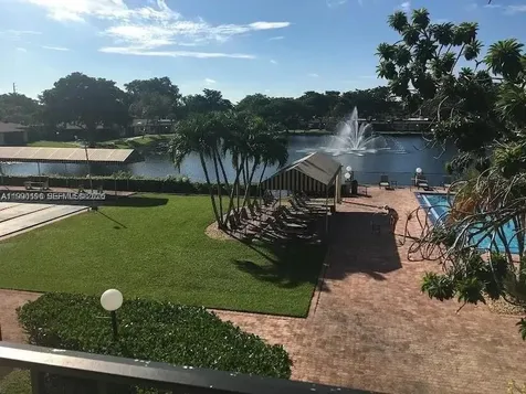 200 Berkley Road Hollywood FL 33024