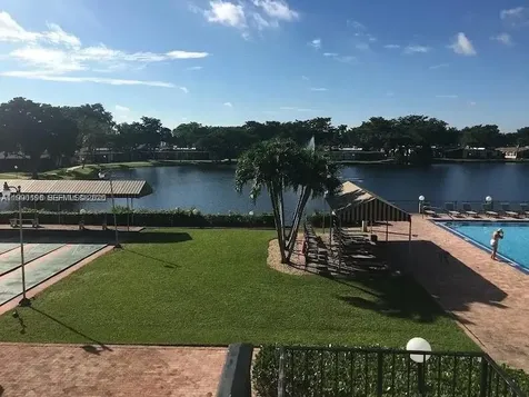 200 Berkley Road Hollywood FL 33024