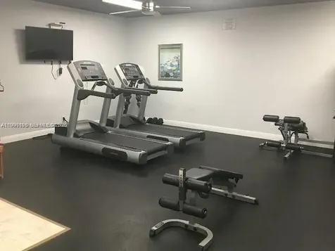 200 Berkley Road Hollywood FL 33024