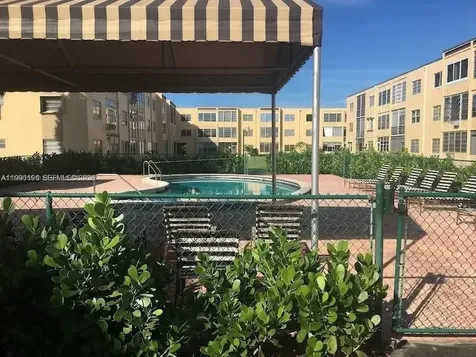 200 Berkley Road Hollywood FL 33024