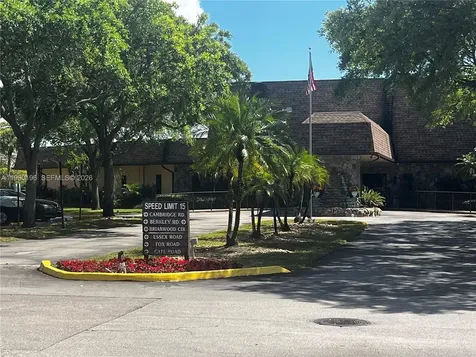 200 Berkley Road Hollywood FL 33024