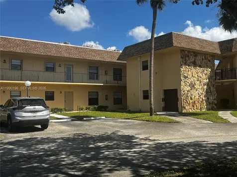 200 Berkley Road Hollywood FL 33024