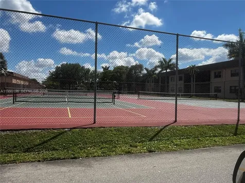 200 Berkley Road Hollywood FL 33024