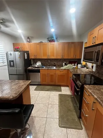 200 Berkley Road Hollywood FL 33024