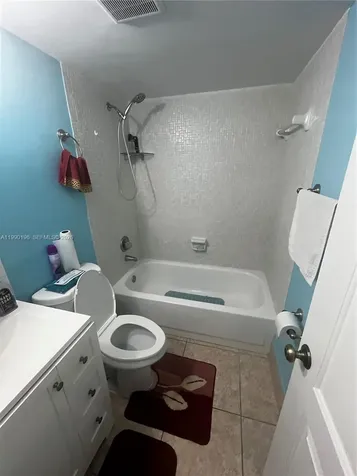 200 Berkley Road Hollywood FL 33024