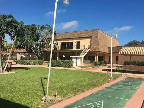 200 Berkley Road Hollywood FL 33024