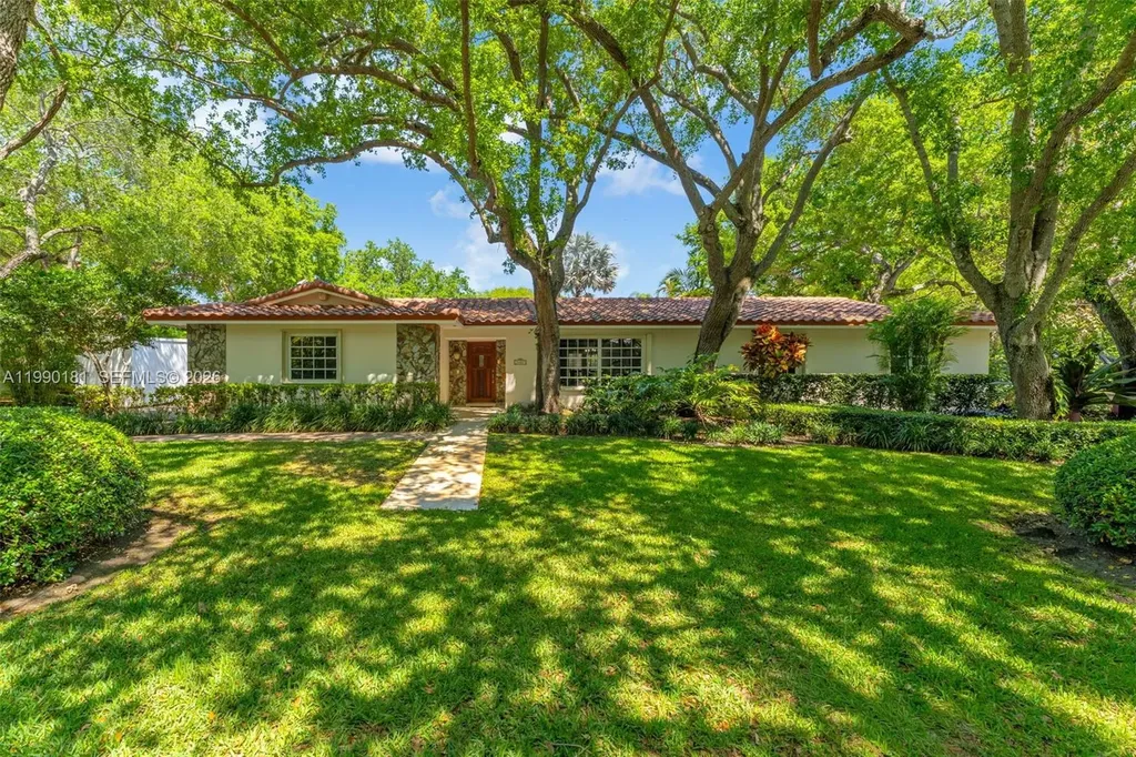 7405 SW 164th Street Palmetto Bay FL 33157