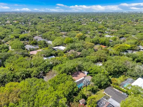 7405 SW 164th Street Palmetto Bay FL 33157