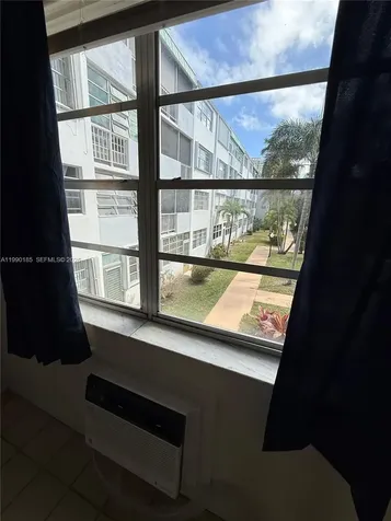 1333 E Hallandale Beach Boulevard Hallandale Beach FL 33009