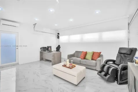 15965 SW 98th Street Miami FL 33196