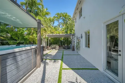 15965 SW 98th Street Miami FL 33196