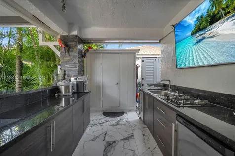 15965 SW 98th Street Miami FL 33196