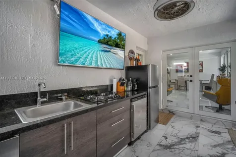 15965 SW 98th Street Miami FL 33196