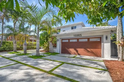 15965 SW 98th Street Miami FL 33196