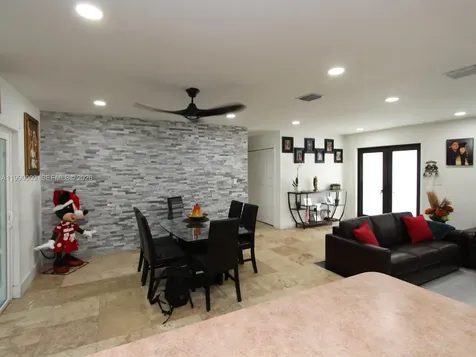 10760 SW 28th Street Miami FL 33165