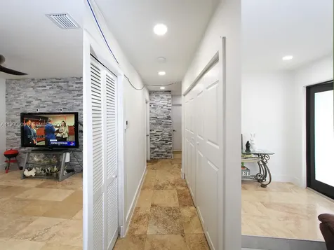 10760 SW 28th Street Miami FL 33165
