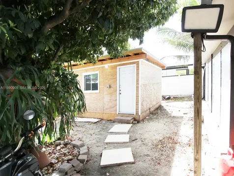 10760 SW 28th Street Miami FL 33165