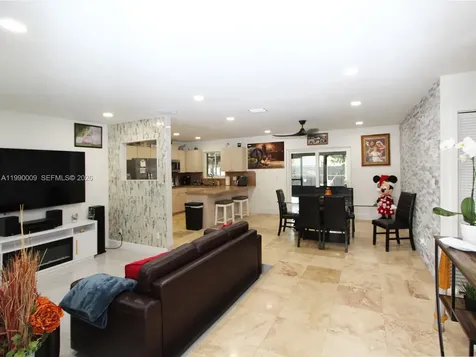 10760 SW 28th Street Miami FL 33165