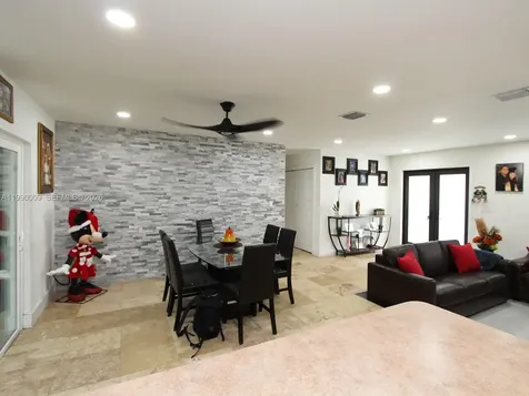 10760 SW 28th Street Miami FL 33165