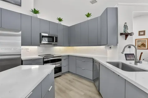 1845 NW 139th Terrace Pembroke Pines FL 33028