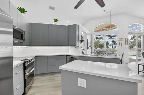 1845 NW 139th Terrace Pembroke Pines FL 33028