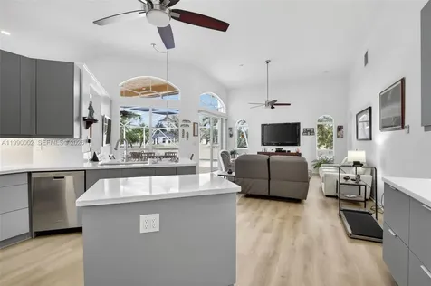 1845 NW 139th Terrace Pembroke Pines FL 33028