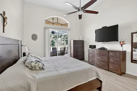 1845 NW 139th Terrace Pembroke Pines FL 33028