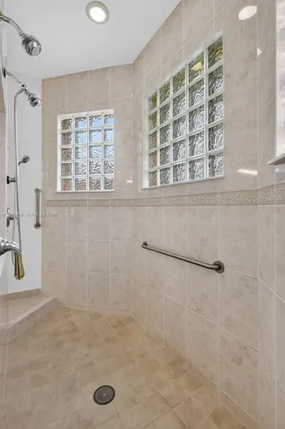 1845 NW 139th Terrace Pembroke Pines FL 33028
