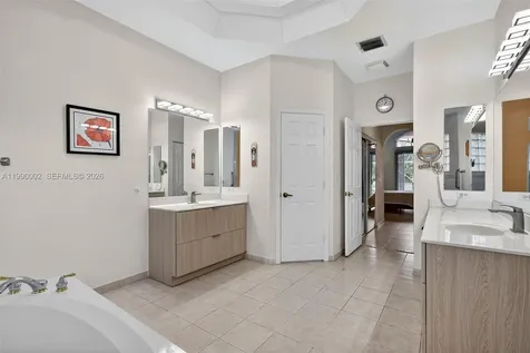 1845 NW 139th Terrace Pembroke Pines FL 33028
