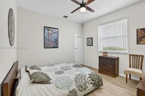 1845 NW 139th Terrace Pembroke Pines FL 33028