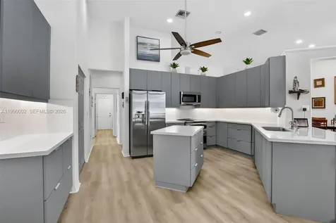 1845 NW 139th Terrace Pembroke Pines FL 33028